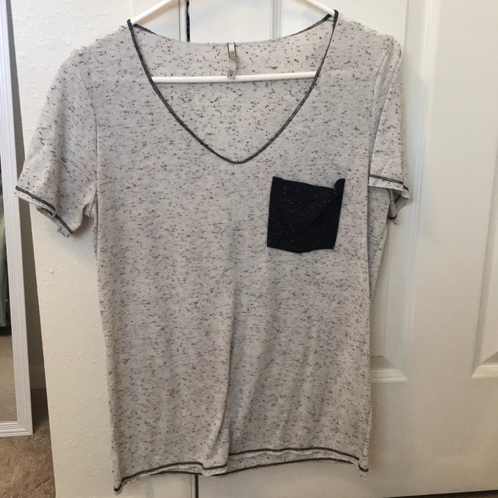 BKE U neck Tee Shirt